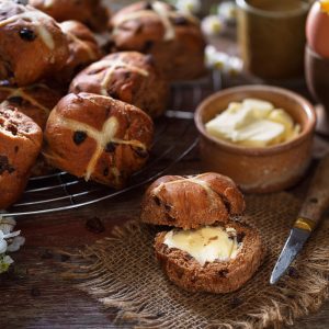 Recipe Homemade Hot Cross Buns