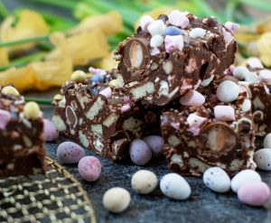 Easter,rocky,road,with,mini,marshmallows